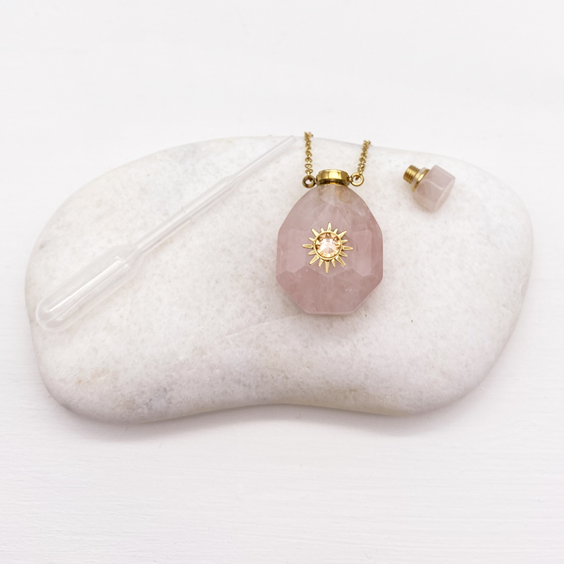 Collier Molly en quartz rosent cristal de Swarovski© Light Peach